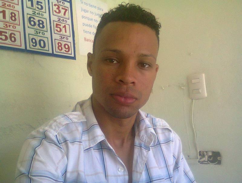 Date this fun Dominican Republic man Juan carlos ros from La Vega DO15329