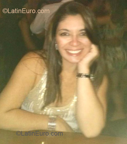 Date this attractive Brazil girl Diana from Sao Paulo BR7685