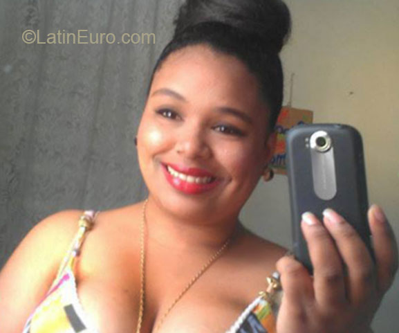 Date this passionate Dominican Republic girl Katerin from Santiago DO15348