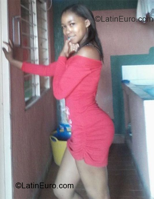 Date this good-looking Colombia girl Deisy perlaza from Cali CO12797