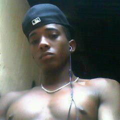 Date this foxy Dominican Republic man Luiggi urbaez from San Cristobal DO15659