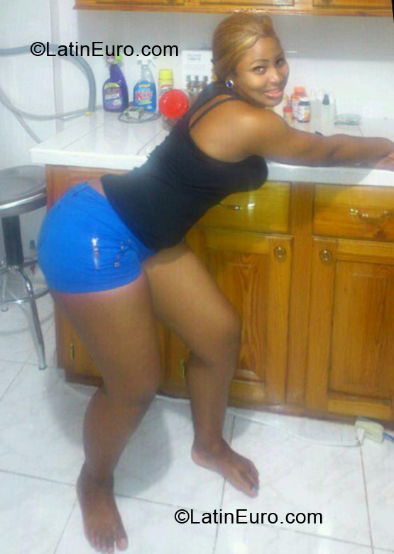 Date this young Jamaica girl Shanice from Kingston JM2108