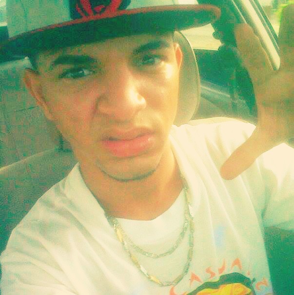 Date this hard body Dominican Republic man Andri from San Francisco DO15676