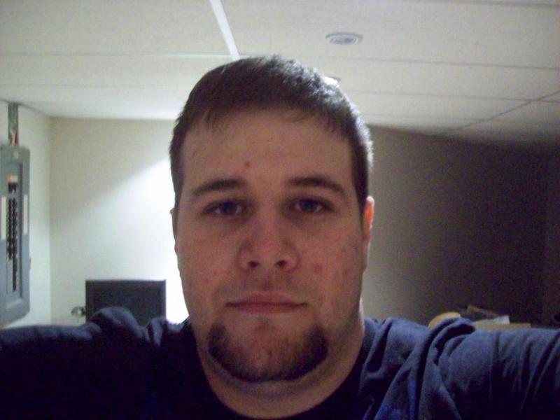 Date this attractive Canada man Xabe from Quebec CA572