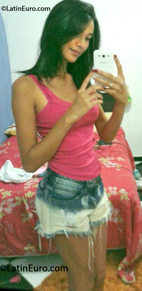 Date this stunning Brazil girl Denise from Sorocaba BR7796