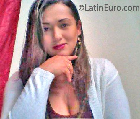 Date this sultry Colombia girl Jakeline from Medellin CO13055