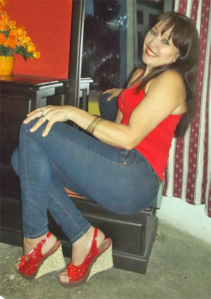 Date this lovely Colombia girl Yamile avilez from Monteria CO13054