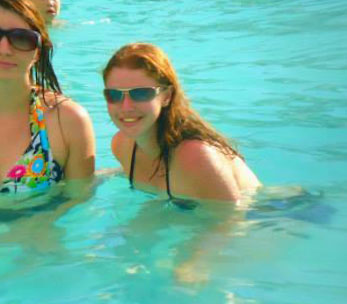 Date this charming Brazil girl Josiani from Kalore BR7821