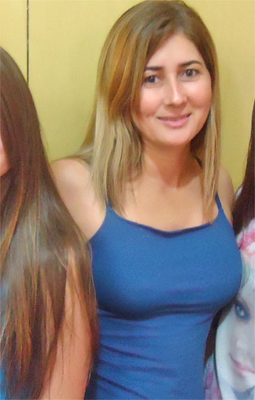 Date this attractive Brazil girl Vilma from Mantena BR7823