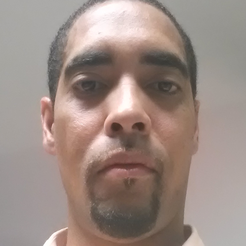 Date this sultry United States man Dnaugles from Washington US14326