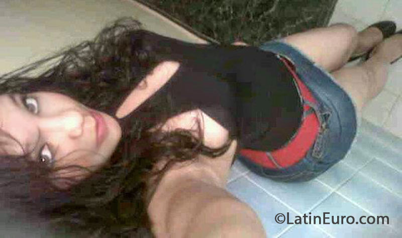 Date this hot Dominican Republic girl Jhemi from Montecristi DO16244