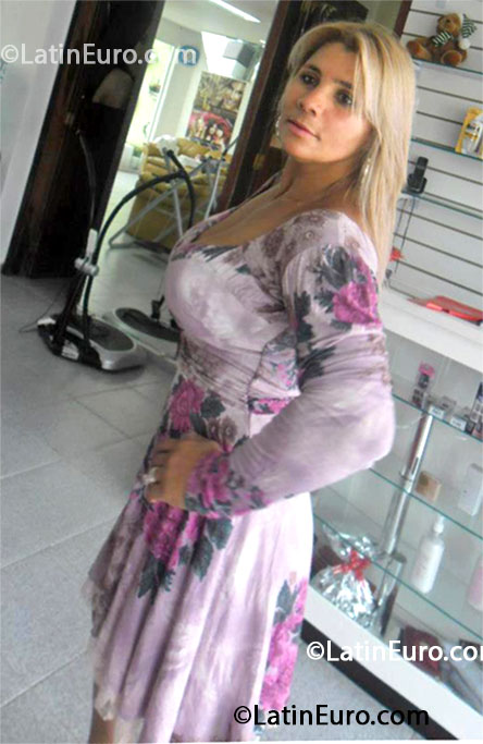 Date this stunning Brazil girl Cleuza from Curitiba BR7911