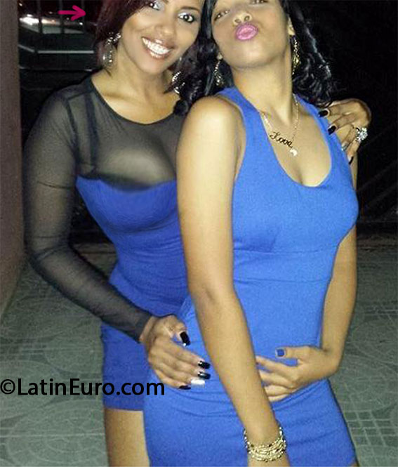 Date this attractive Dominican Republic girl Andry from Santo Domingo DO16400