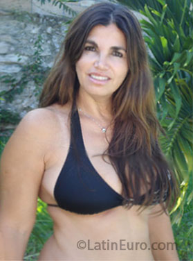 Date this sultry Mexico girl Marilene from Merida MX1380