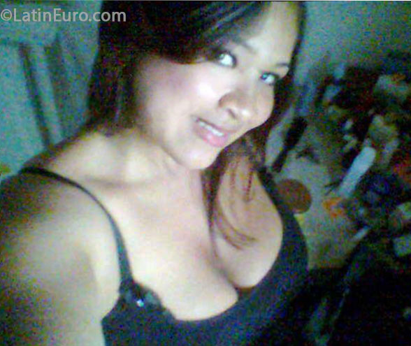 Date this good-looking Dominican Republic girl BIANELES from Santiago DO16464