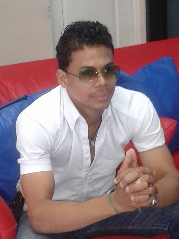 Date this tall Dominican Republic man JoseMiguel07 from Santo Domingo DO16575