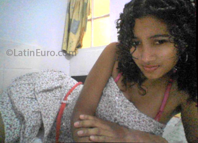 Date this voluptuous Colombia girl Mary from Bogota CO13512