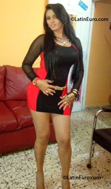 Date this young Dominican Republic girl Esther from Santo Domingo DO16994