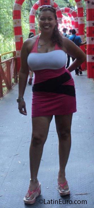 Date this voluptuous Colombia girl LINA from Medellin CO13857