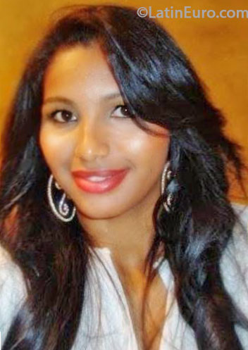 Date this happy Brazil girl Dahyane from Goiania BR8116