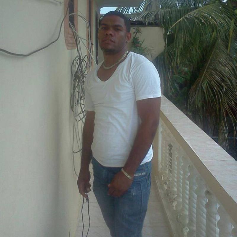 Date this voluptuous Dominican Republic man Juancarlos0303 from Bavaro DO17364