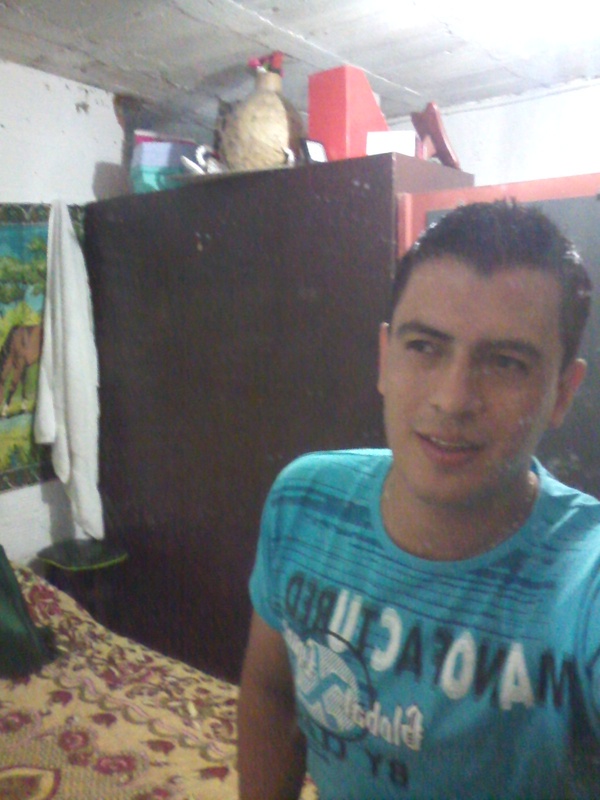 Date this foxy Colombia man Robinson from Medellin CO14121