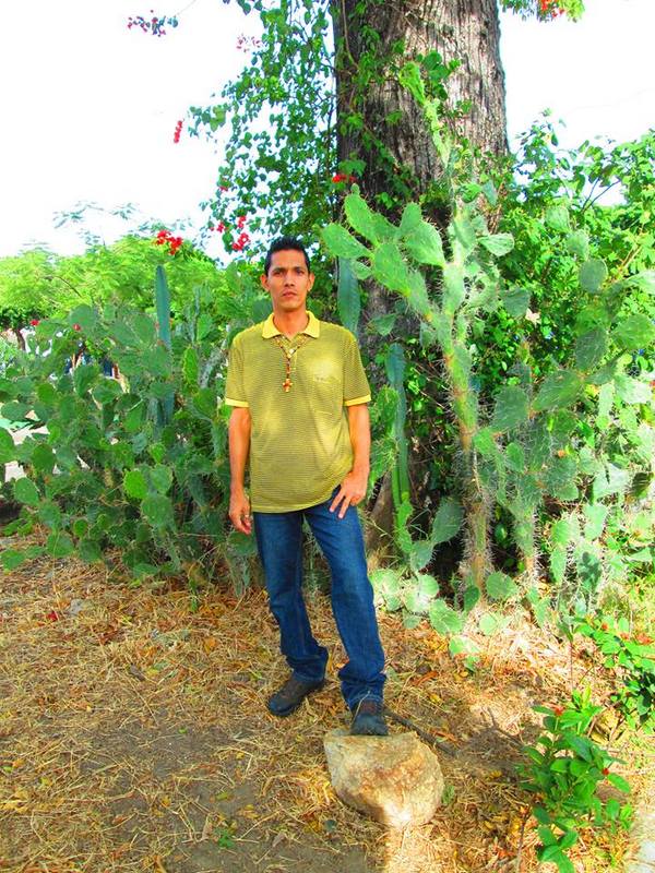 Date this beautiful Colombia man Mario from Girardot CO14239