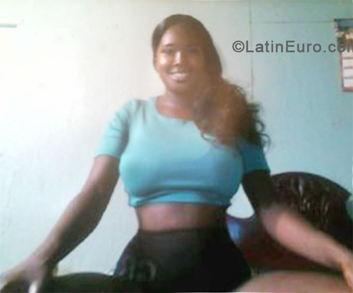Date this exotic Jamaica girl Shanika from Portmore JM1334