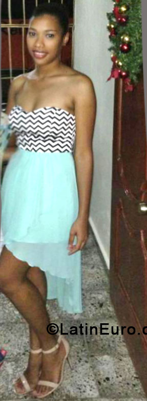 Date this funny Dominican Republic girl Griselle from Santo Domingo DO33199