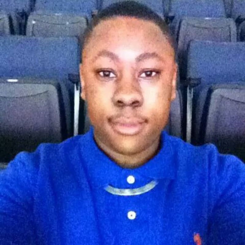 Date this stunning United States man Kenneth from Memphis US14632