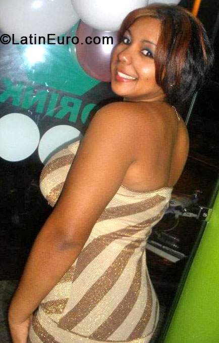 Date this tall Dominican Republic girl Lisselot santan from La Romana DO17690