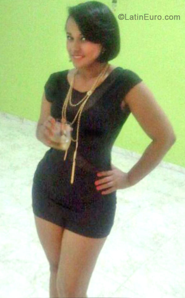 Date this passionate Dominican Republic girl Jianny from Santiago DO17749