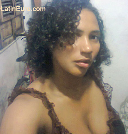 Date this charming Brazil girl Taciene from Sao Luis BR8856