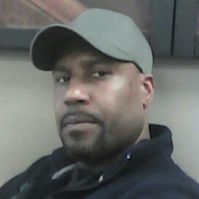 Date this tall United States man Crom from Boston US14664