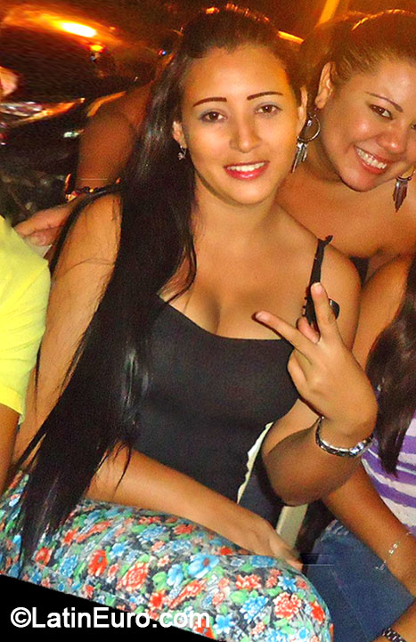 Date this hard body Colombia girl Lisdey from Palmira CO14531