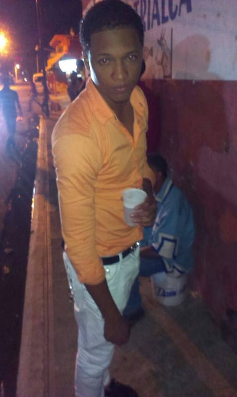 Date this lovely Dominican Republic man Nelvin from Santo Domingo DO18025