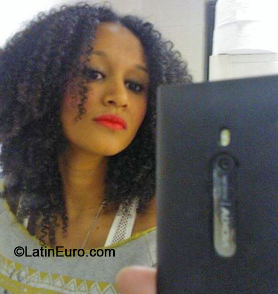 Date this funny Brazil girl Ane from Maceio BR8410