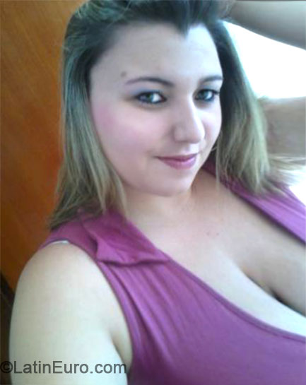 Date this beautiful Brazil girl Luciana from Sao Jose Dos Campos BR8432