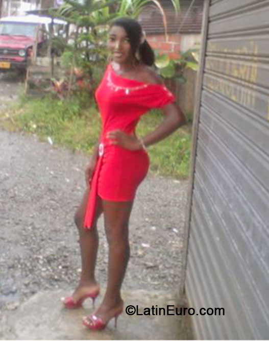 Date this charming Colombia girl Beli T from Bogota CO14705