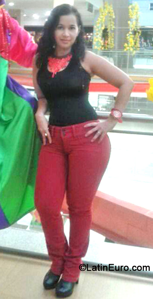 Date this young Colombia girl Anastasia from Barranquilla CO14732