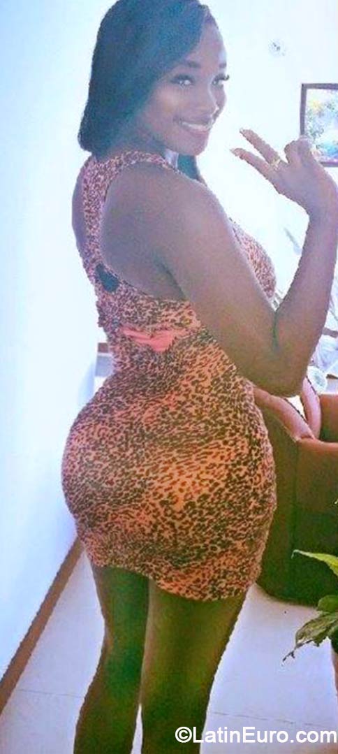 Date this stunning Colombia girl Janny from Cali CO16676