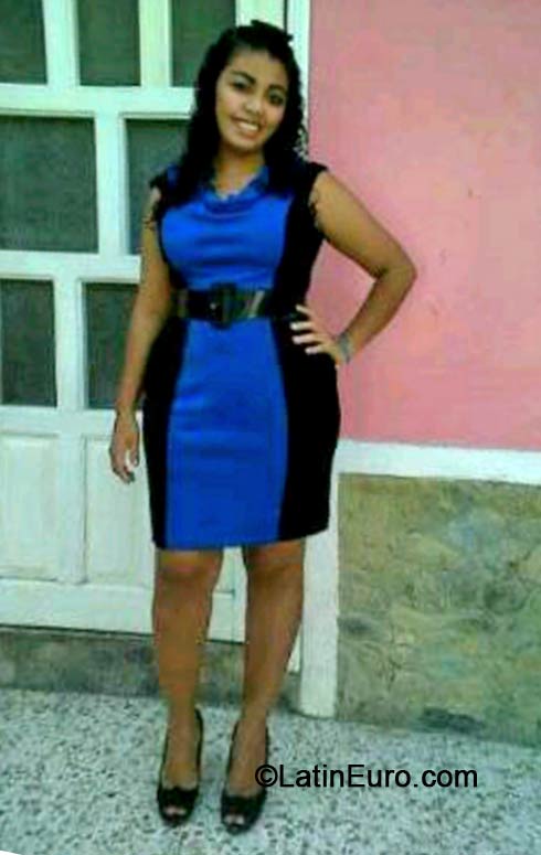 Date this funny Honduras girl Barbara from Santa Barbara HN922