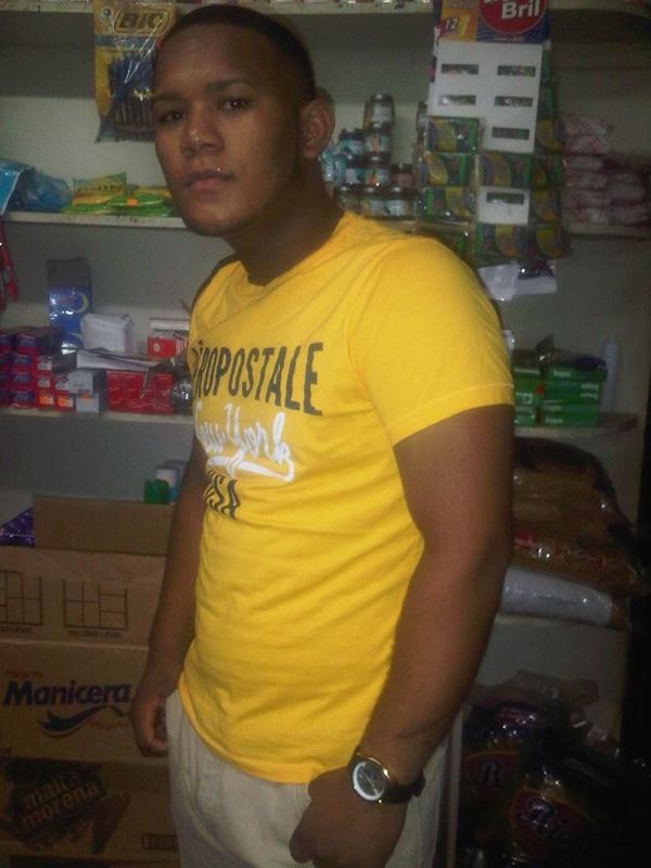 Date this lovely Dominican Republic man Victor gomez from Santiago DO18442