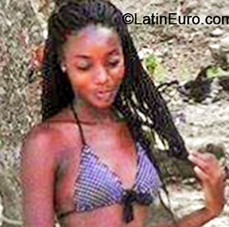 Date this tall Jamaica girl Jhanele from Port Antonio JM1569