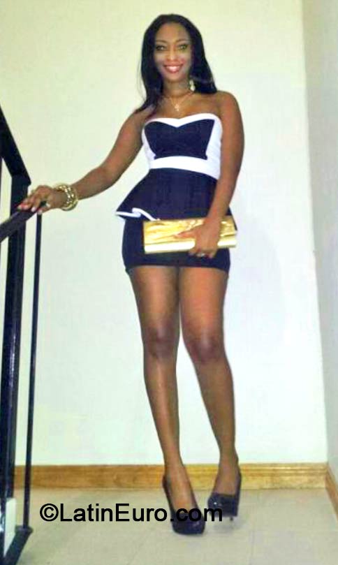 Date this happy Jamaica girl Laty from Kingston JM1578