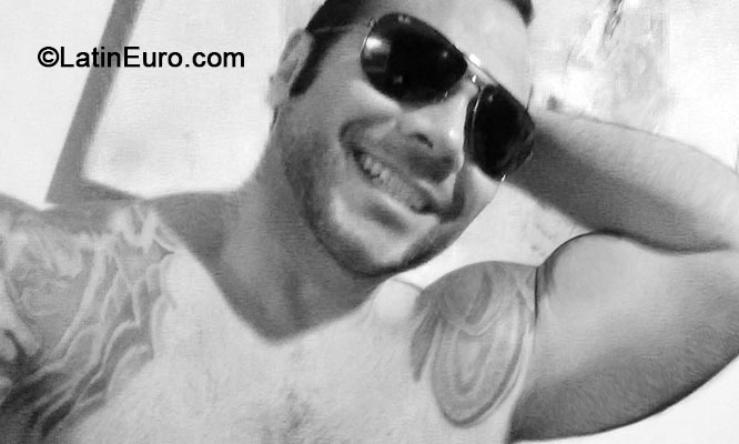 Date this cute Brazil man Igor from Sao Paulo BR8680