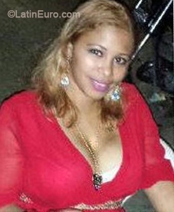 Date this foxy Dominican Republic girl Ines from Santo Domingo DO18636