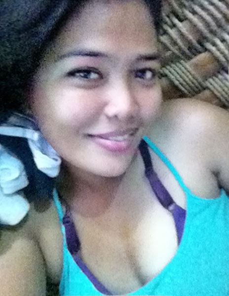 Date this hard body Philippines girl Lyn from Manila PH631