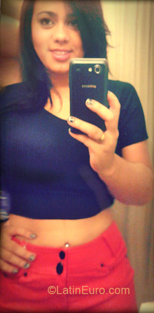 Date this gorgeous Brazil girl Bruna from Montes Claros BR8733