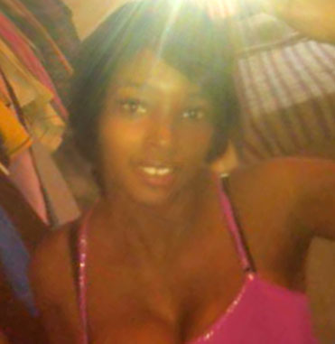 Date this sultry Jamaica girl Carline from Kingston JM1639